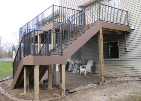 New deck on a Chaska, MN home built by Iron River Construction