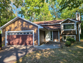 Hopkins, MN home with LP SmartSide siding installed by Iron River Construction