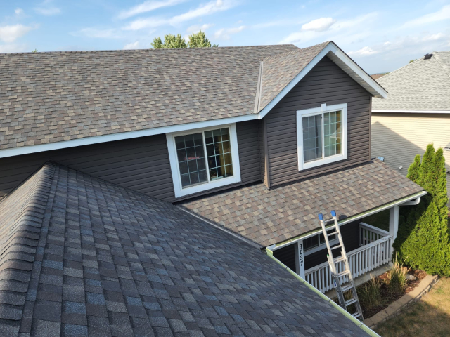Shakopee, MN home with new siding, roofing, and gutters by Iron River Construction
