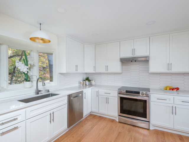 Kitchen remodeling project gallery from Iron River Construction