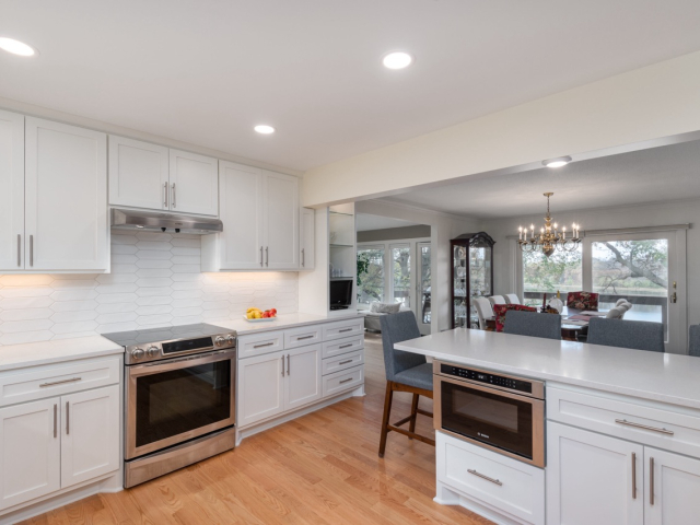 Kitchen remodeling project gallery from Iron River Construction